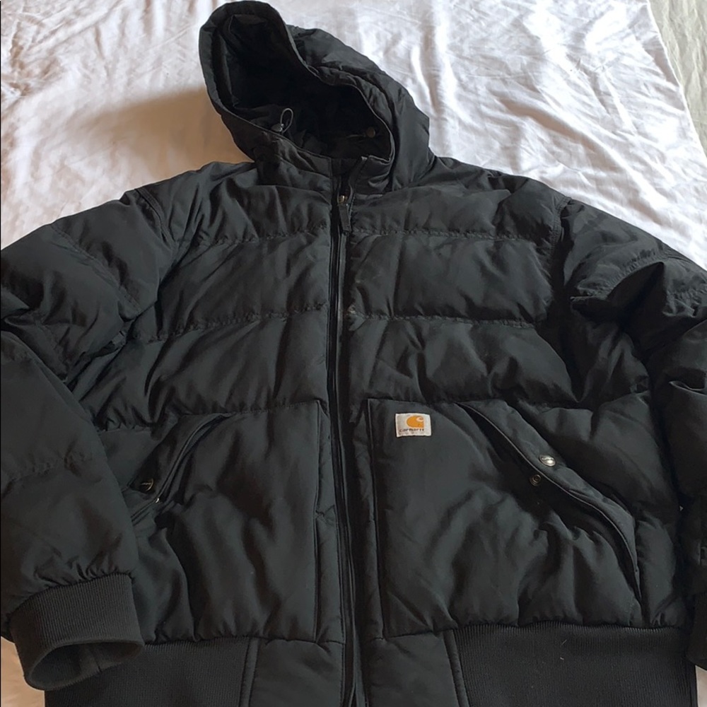 Used Carhartt puffer coat, great for winter!